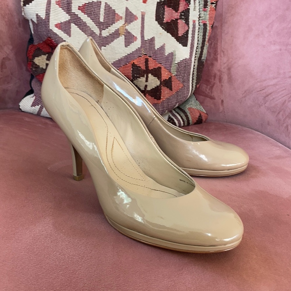 Tahari “Colette” heel